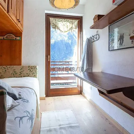 Courmayeur~navetta Gratuita Per Il Centro+impianti
